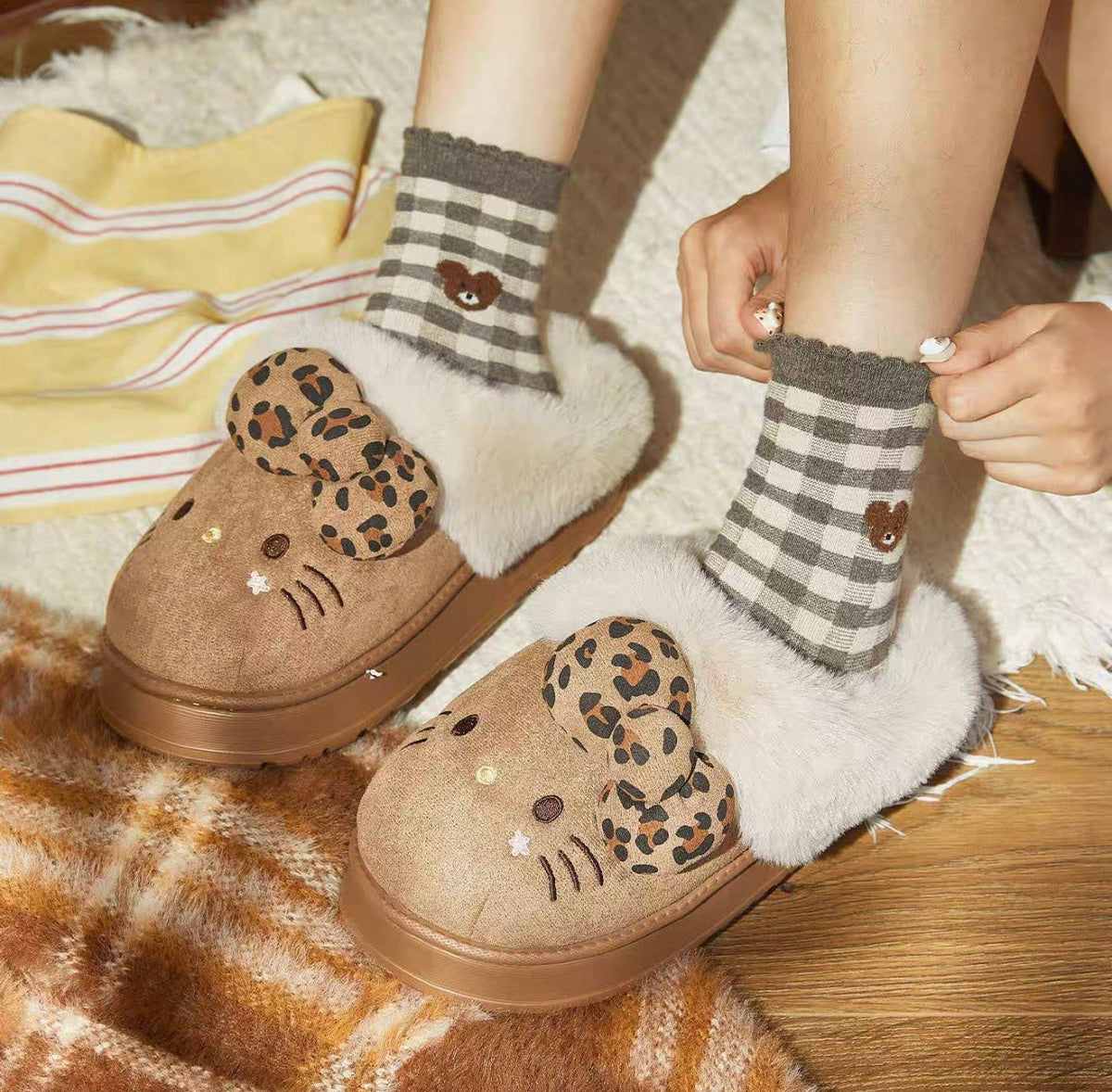 Hello Kitty Fuzzy Slippers β Cozy & Cute Indoor/Outdoor Wear