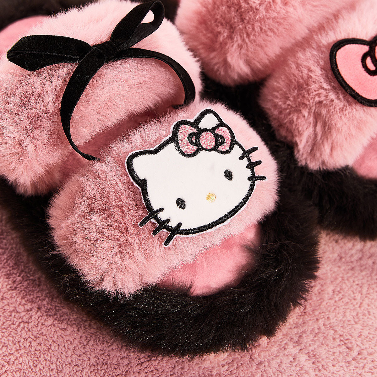 Hello Kitty Enchanted Bow Slippers