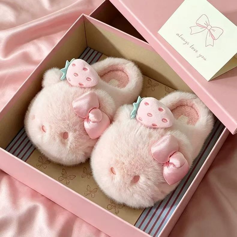 🍓Pink Strawberry Hello Kitty Fluffy Slippers