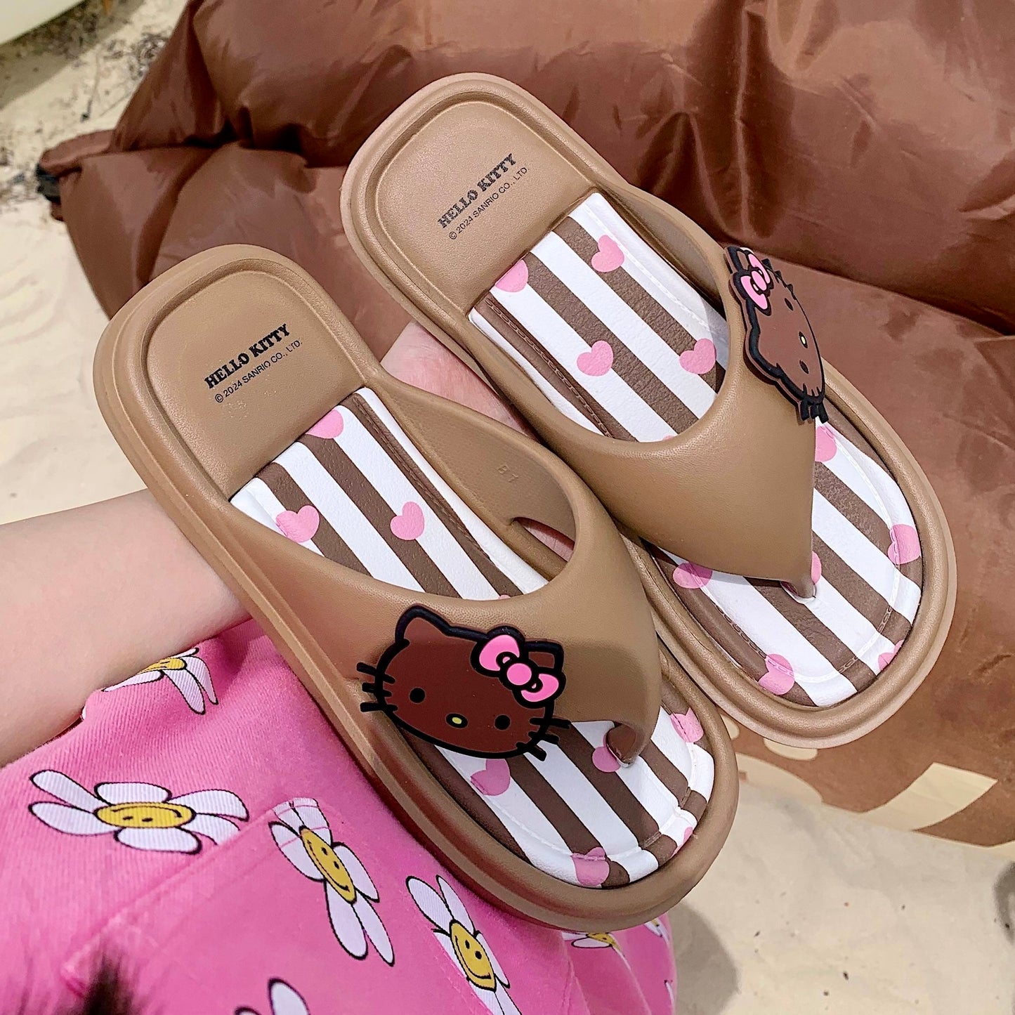 Tanned Hello Kitty Flip-flop Slippers